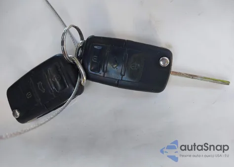 2007 Volkswagen Rabbit 4-Door from USA, damaged, VIN WVWDS71K07W194685